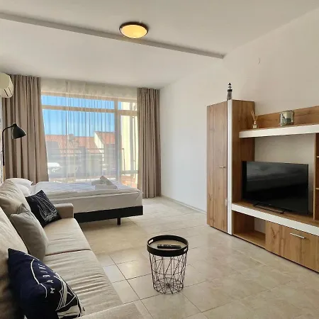 Apartmán Lighthouse - Private - Bsr -2 *